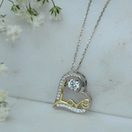 Beautiful Queen Love Heart Necklace